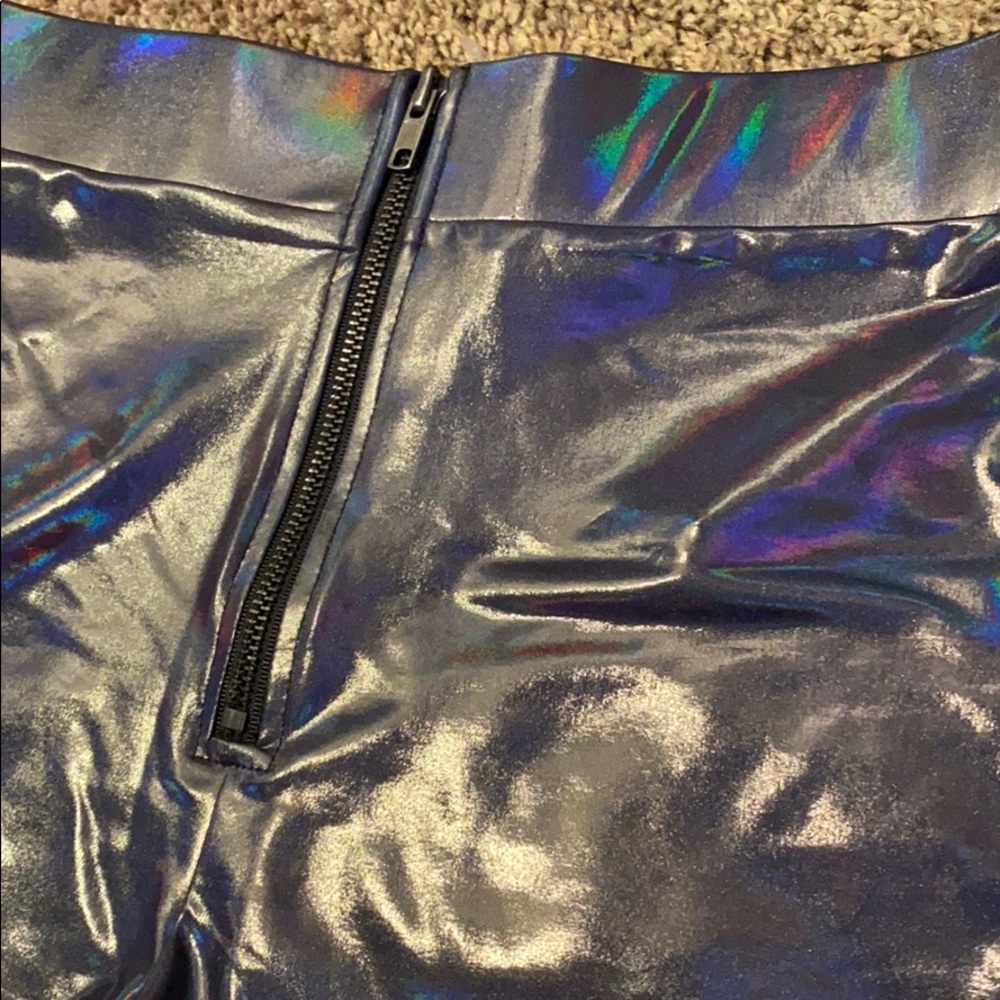shorts - Picture 2 of 4